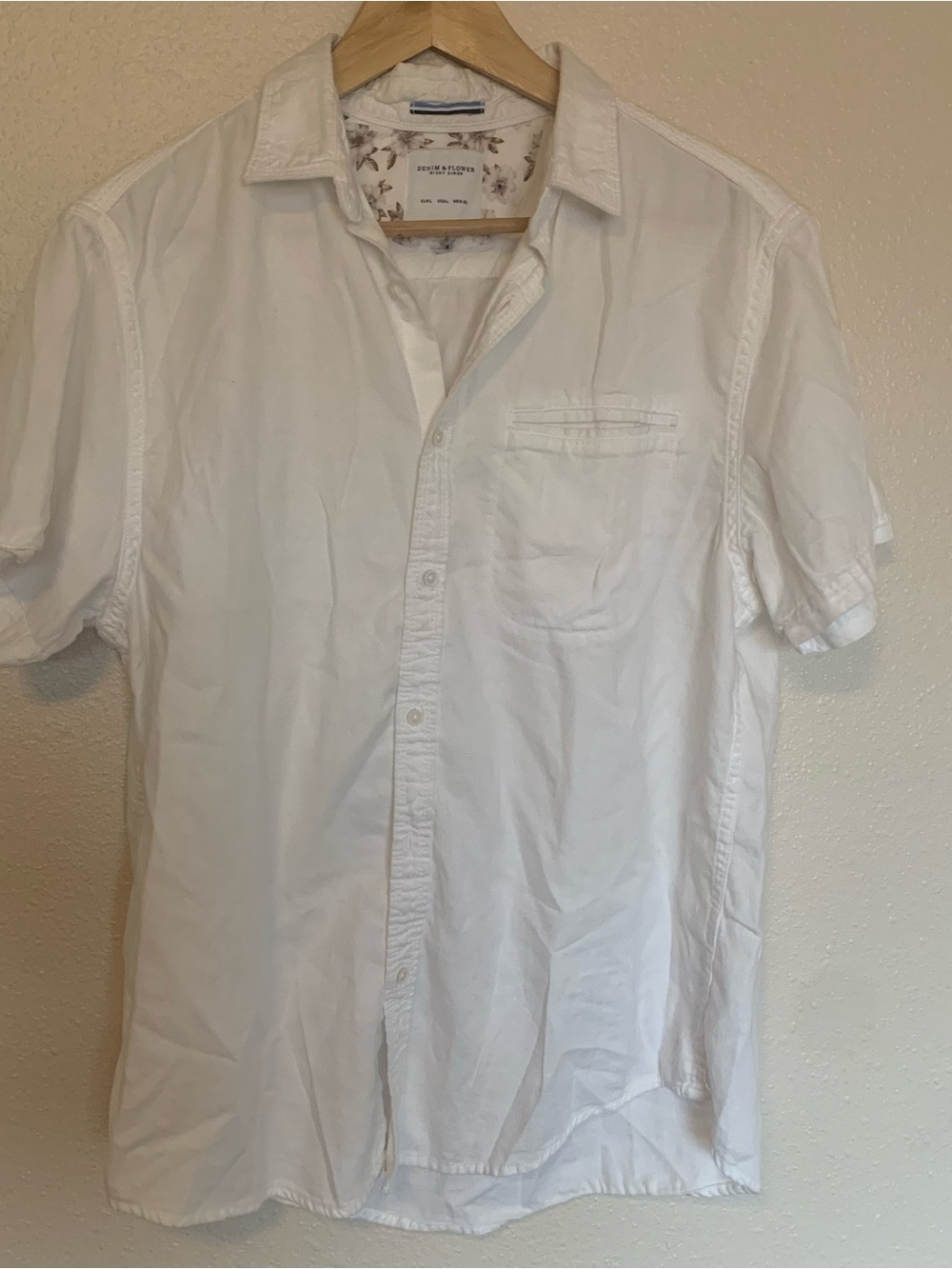 Denim & Flower White Short-Sleeve Button-Down Shirt